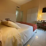 巴里翁会议酒店 酒店 4*