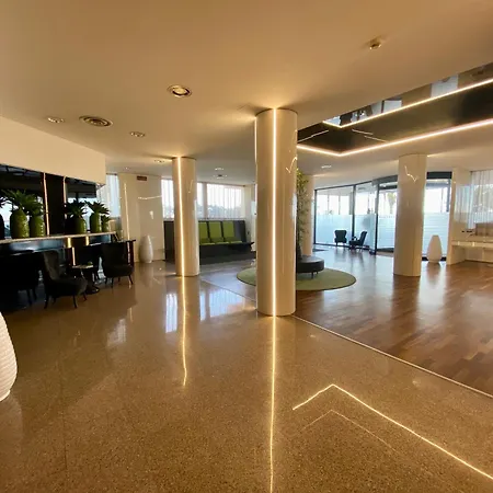 Barion & Congressi 호텔 바리