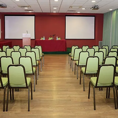 وكونغريسي باريون فندق